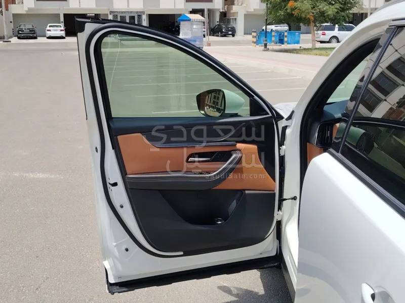 2025 مازدا سي اكس 90
