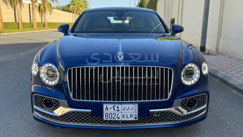 2020 بنتلي كونتيننتل فلاينج سبير الاصدار الاول