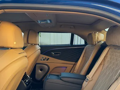 2020 بنتلي كونتيننتل فلاينج سبير الاصدار الاول