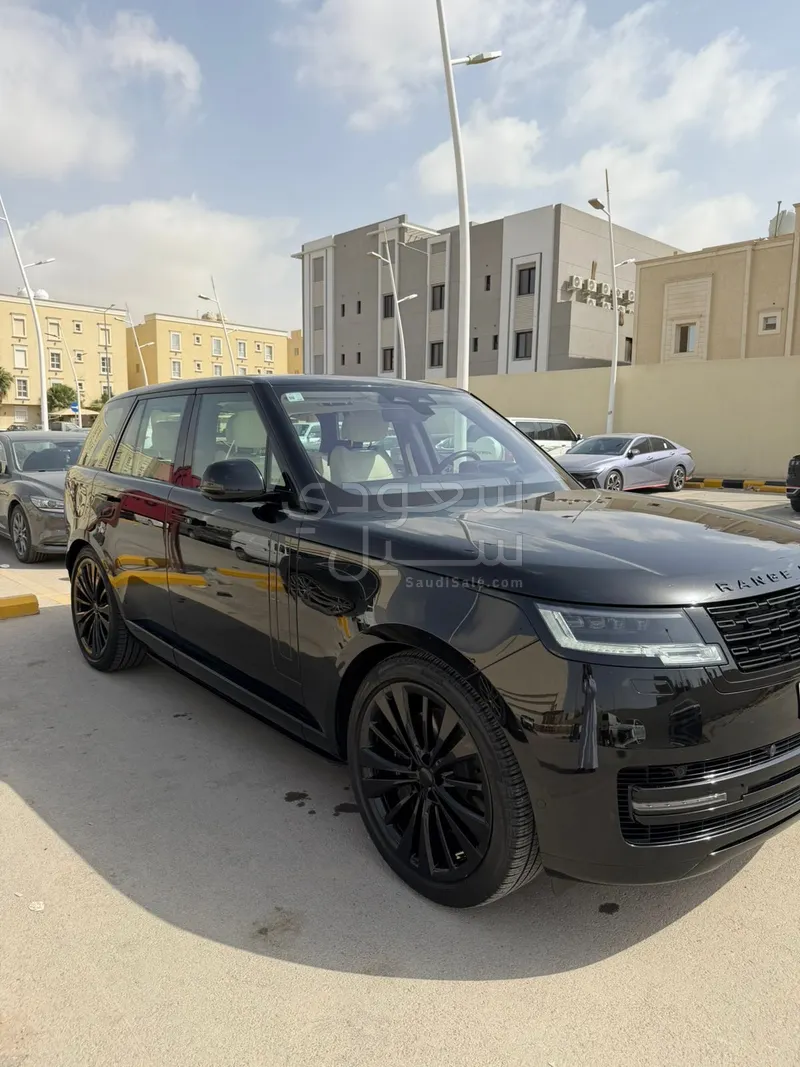 2022 لاند روفر رينج روفر فيرست اديشن