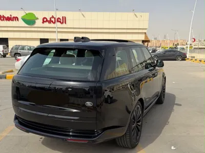 2022 لاند روفر رينج روفر فيرست اديشن