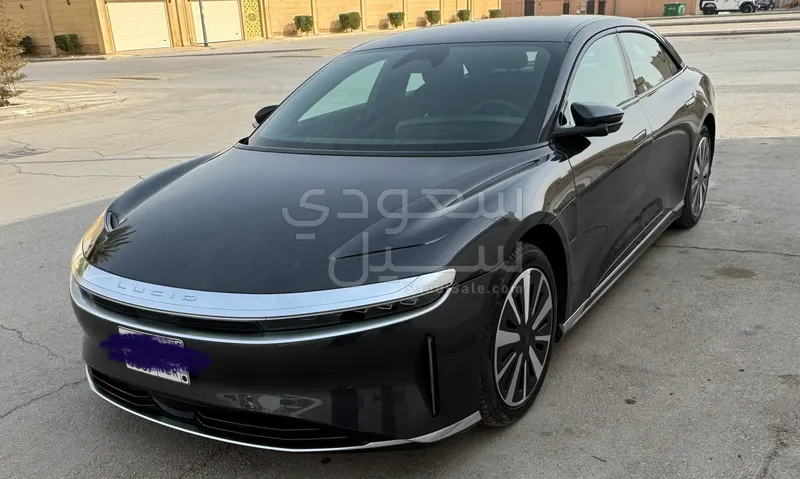 2024 لوسيد اير بيور