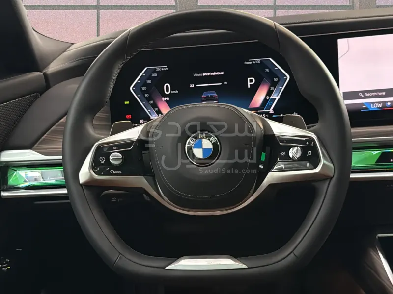 2026 بي ام دبليو الفئة السابعة 735أي