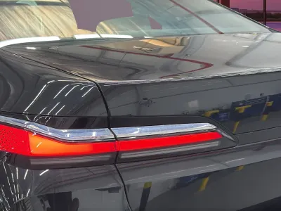 2026 بي ام دبليو الفئة السابعة 735أي