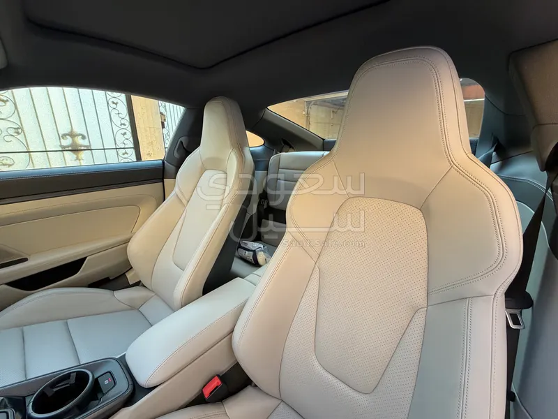 2023 بورش 911 كاريرا اس