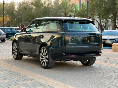 2025 لاند روفر رينج روفر اوتوبيوغرافي
