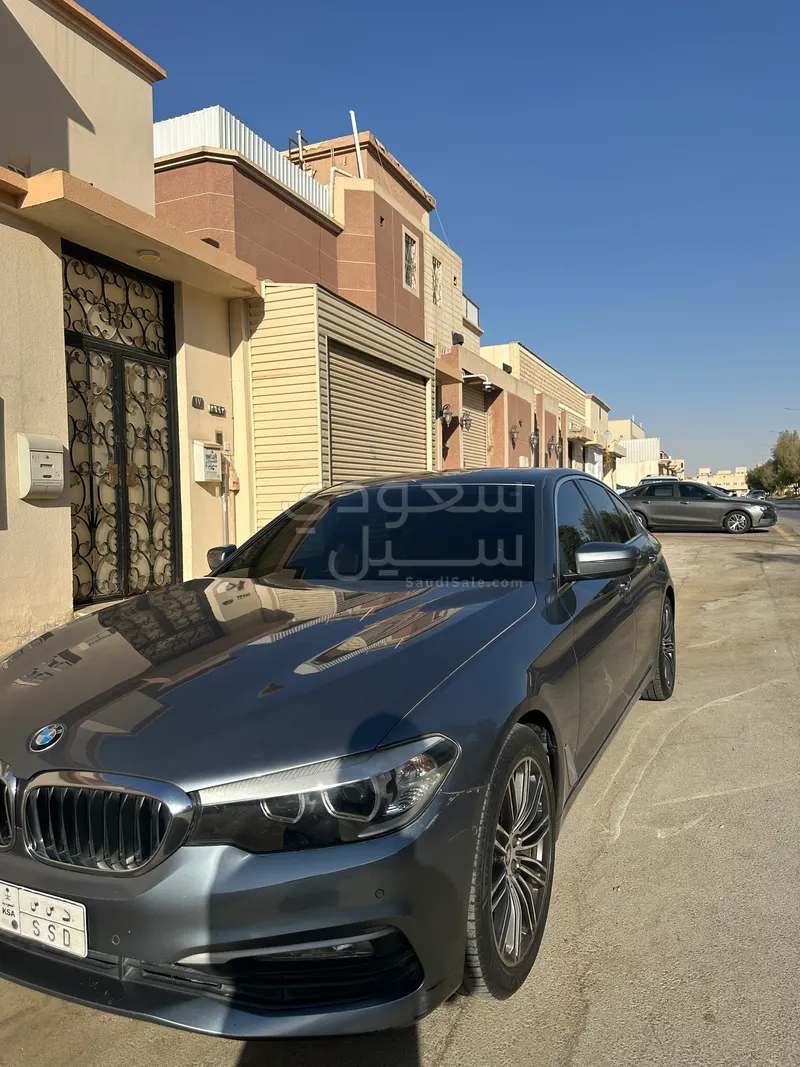 2018 بي ام دبليو الفئة الخامسة 520 أي