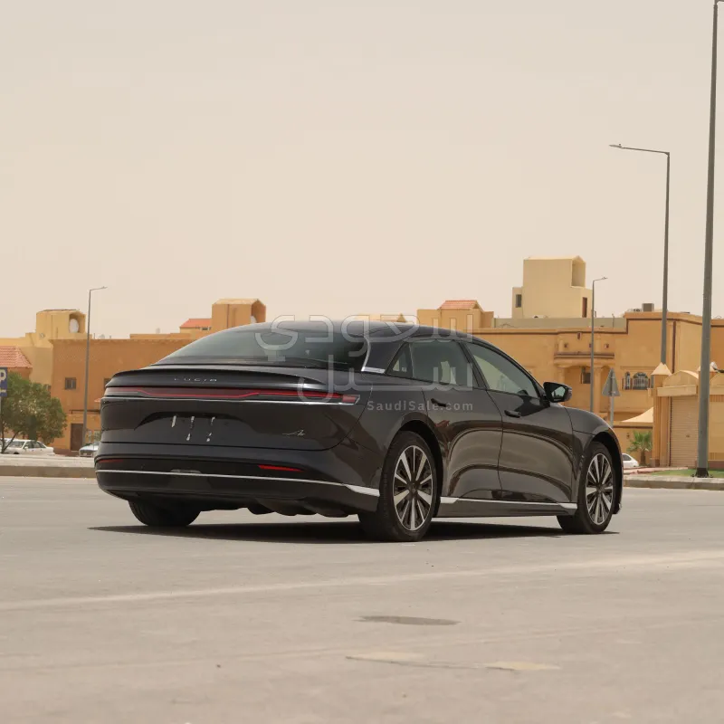2024 لوسيد اير بيور