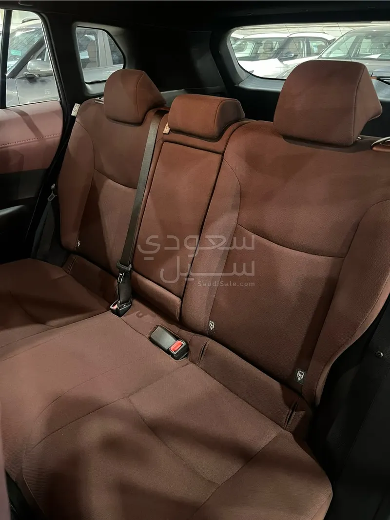 2024 تويوتا كورولا كروس