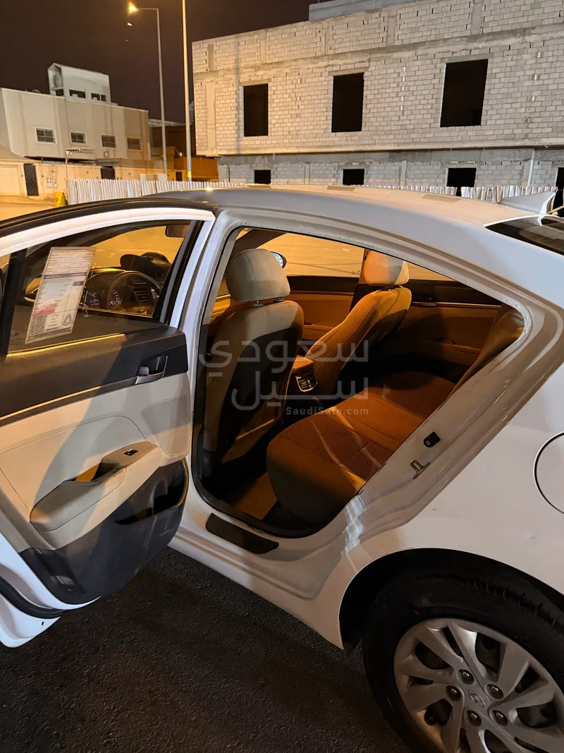 2019 هيونداي النترا