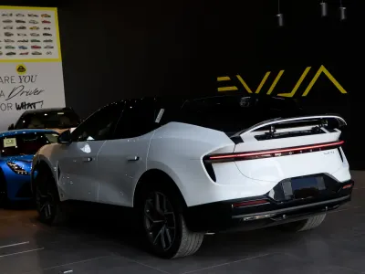 2025 لوتس اليترا اس