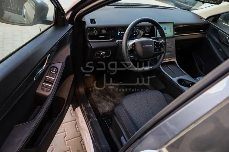 2027 شيري جاكو جي 5