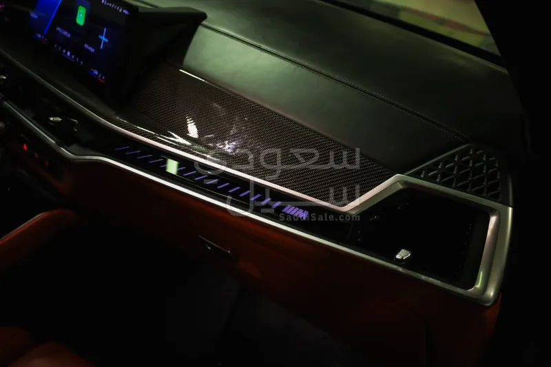 2024 بي ام دبليو الفئة اكس 5 إم كومبيتيشن