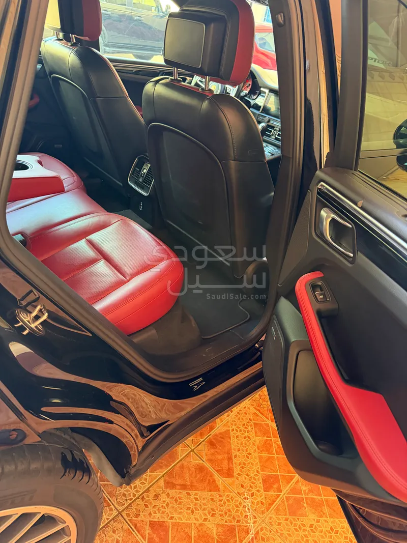 2020 بورش ماكان