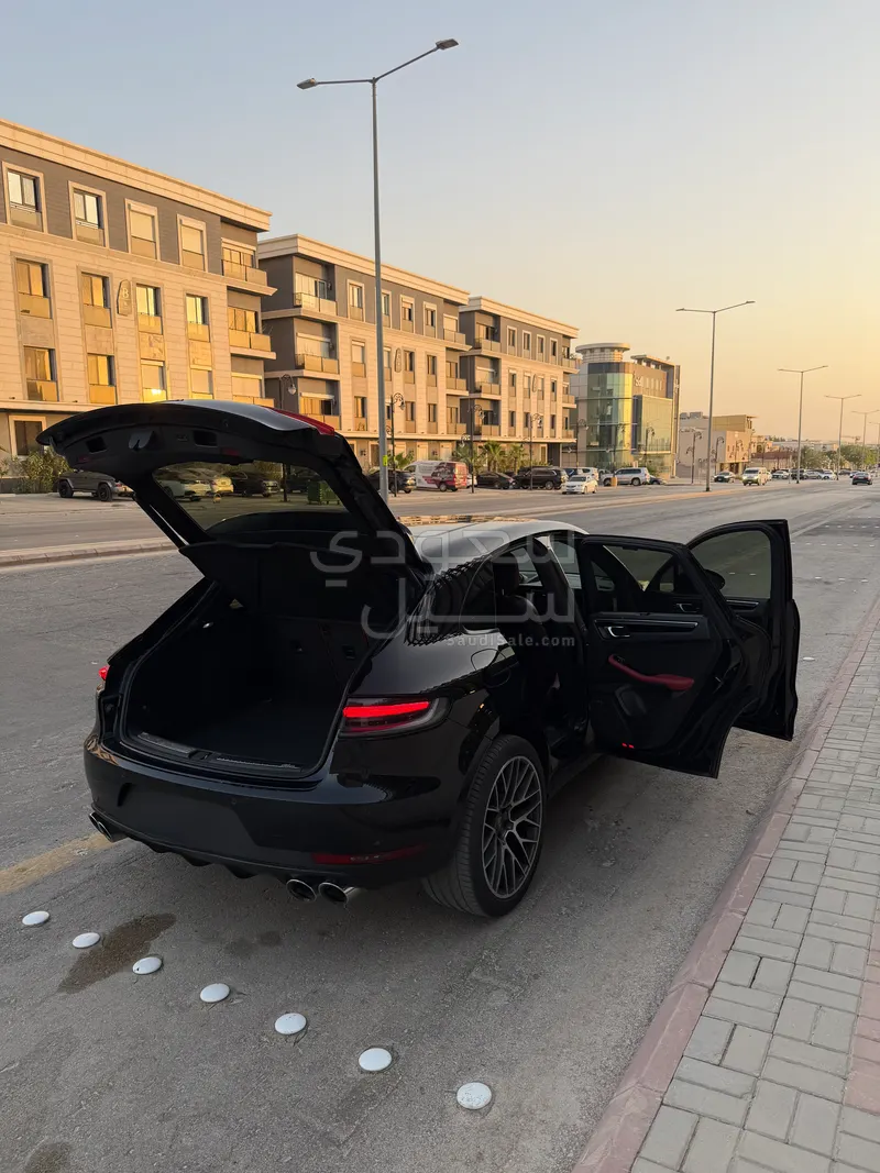 2020 بورش ماكان