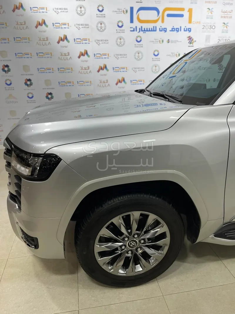 2026 تويوتا لاند كروزر جي اكس ار 3