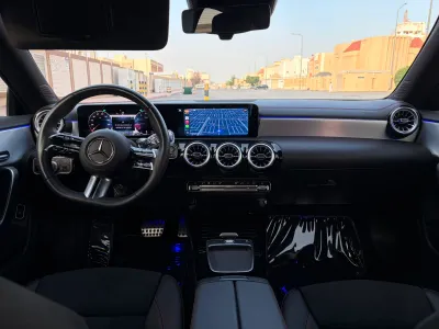 2025 مرسيدس - بنز سي إل أي 200