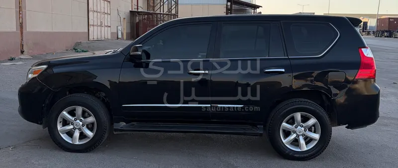 2010 لكزس جي إكس 460