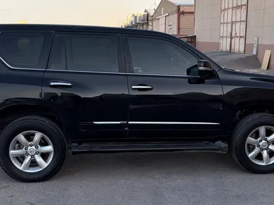 2010 لكزس جي إكس 460