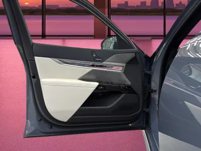 2026 بي ام دبليو الفئة السابعة 735أي