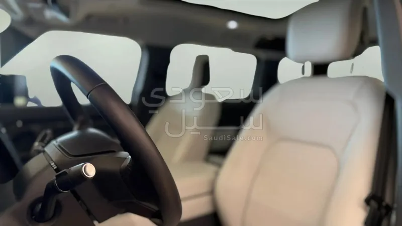 2026 لاند روفر ديفيندر 110 اس اي