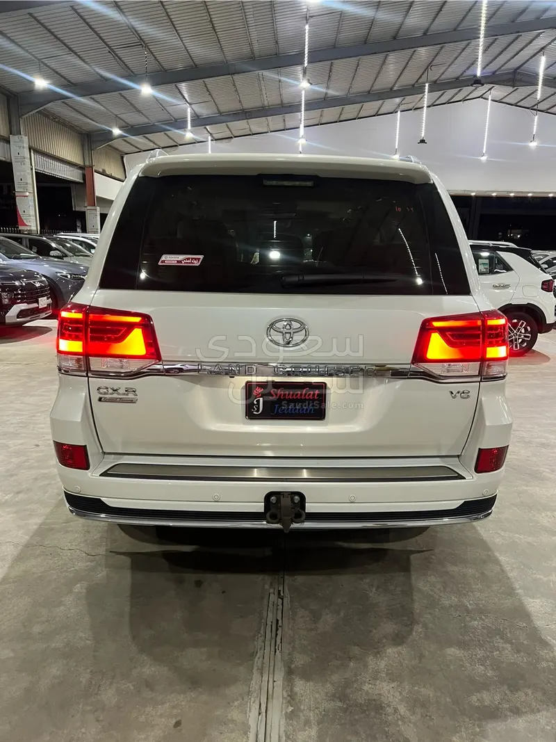 2021 تويوتا لاند كروزر جي اكس ار