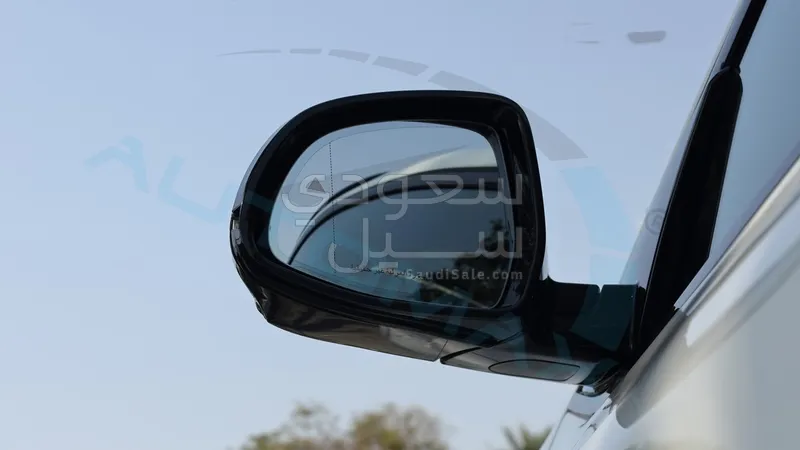 2025 بي ام دبليو الفئة اكس 4 ام كت