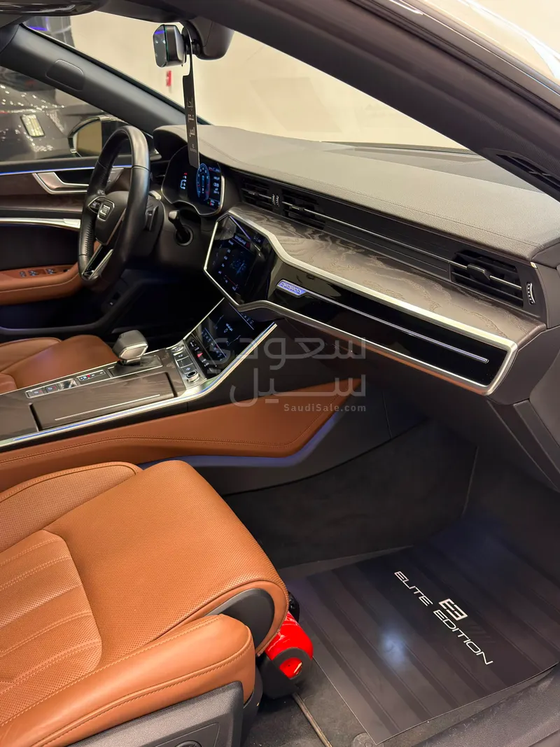 2020 اودي اي 7 55 تي اف اس اي