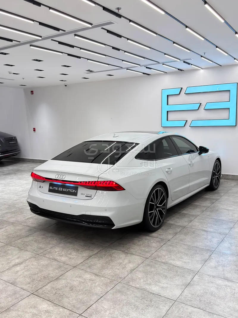 2020 اودي اي 7 55 تي اف اس اي