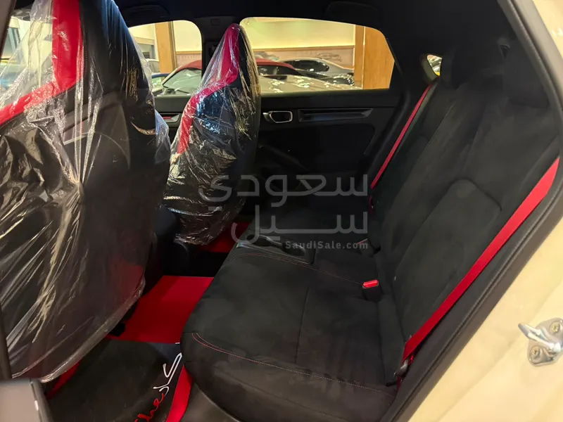 2025 هوندا سيفيك تايب ار