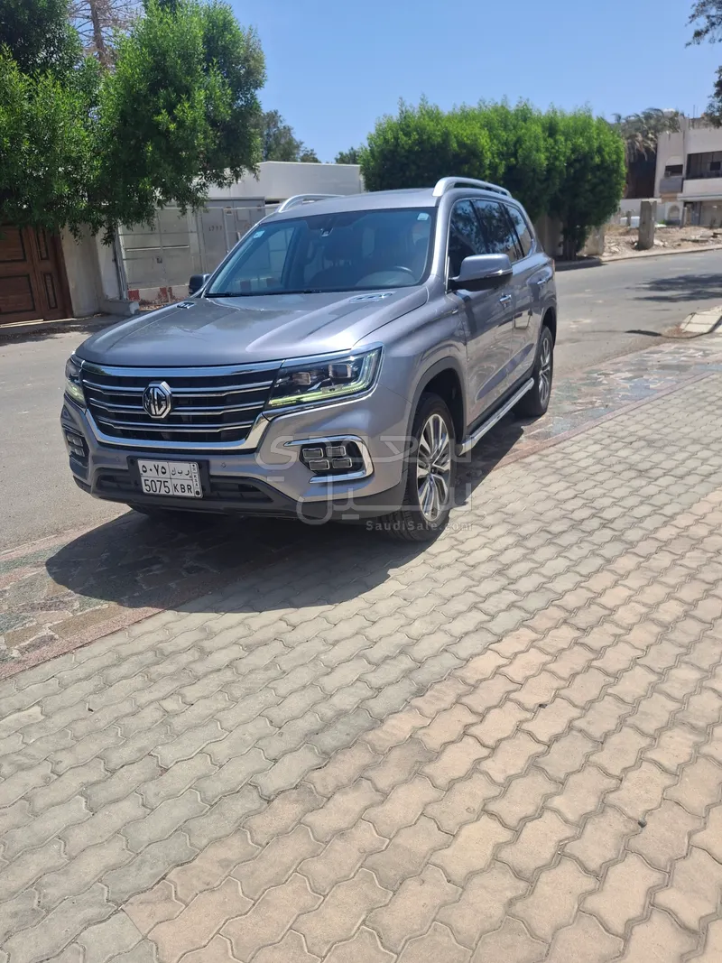 2022 ام جي ار اكس 8
