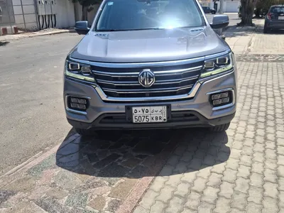 2022 ام جي ار اكس 8