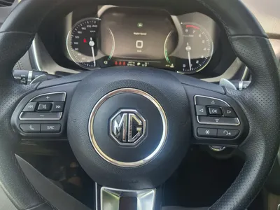 2022 ام جي ار اكس 8