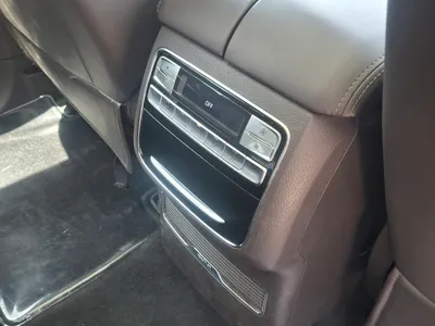 2022 ام جي ار اكس 8