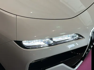 2026 بي ام دبليو الفئة السابعة 735أي