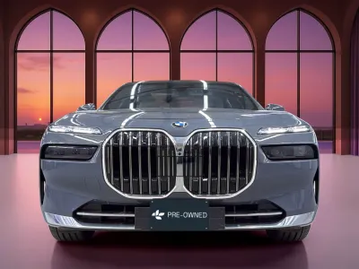 2026 بي ام دبليو الفئة السابعة 735 إل أي