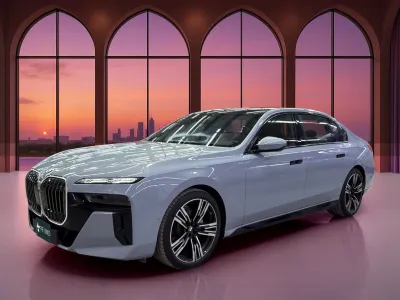 2026 بي ام دبليو الفئة السابعة 735 إل أي