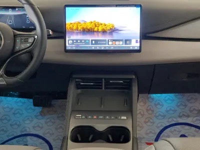 2027 بي واي دي سيل