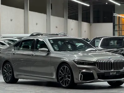 2020 بي ام دبليو الفئة السابعة 730 إل أي