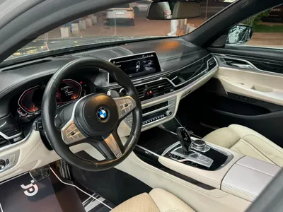 2020 بي ام دبليو الفئة السابعة 730 إل أي