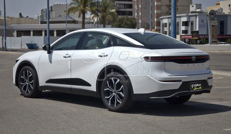 2023 تويوتا كراون بريميوم