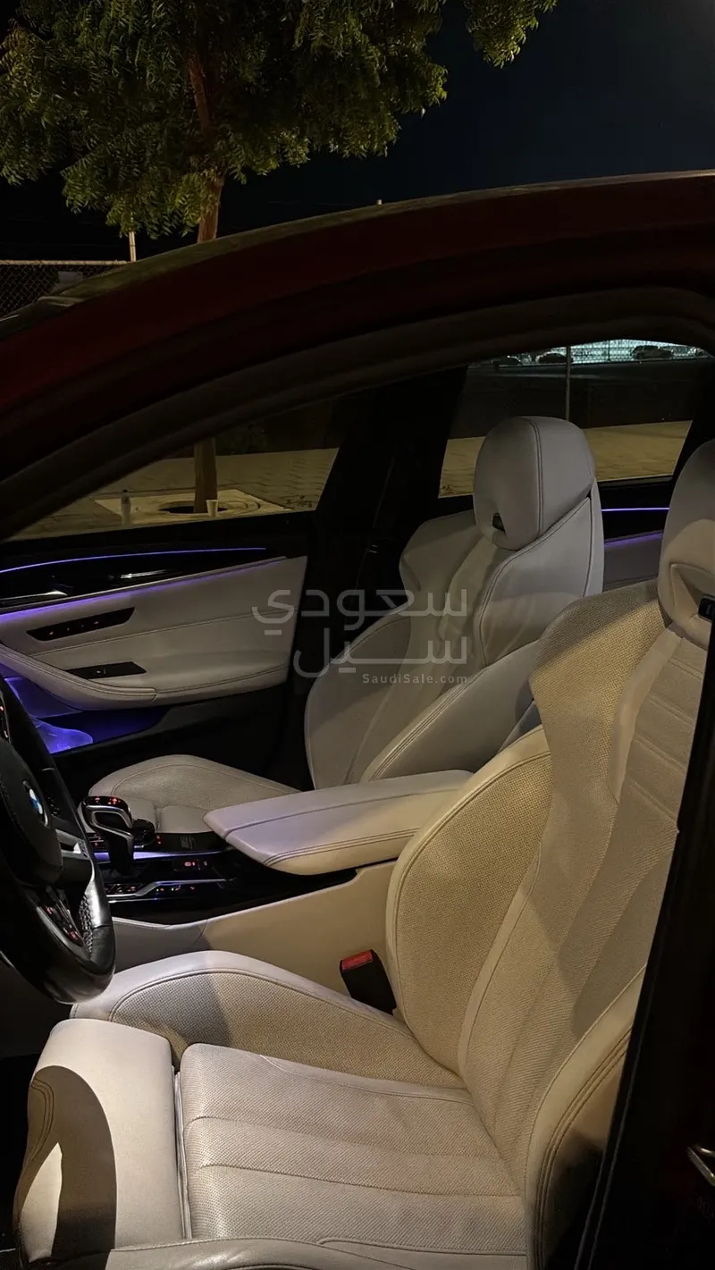 2018 بي ام دبليو الفئة ام إم 5