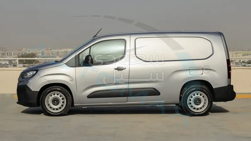 2025 فيات دوبيو