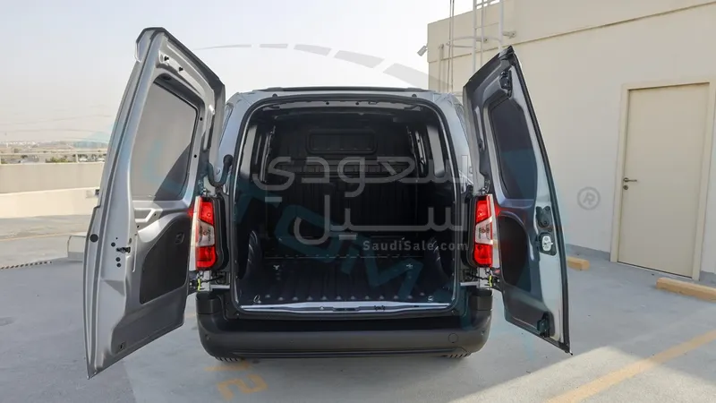 2025 فيات دوبيو