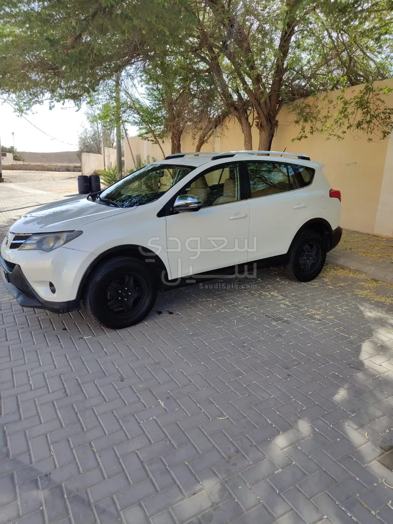 2015 تويوتا راف 4