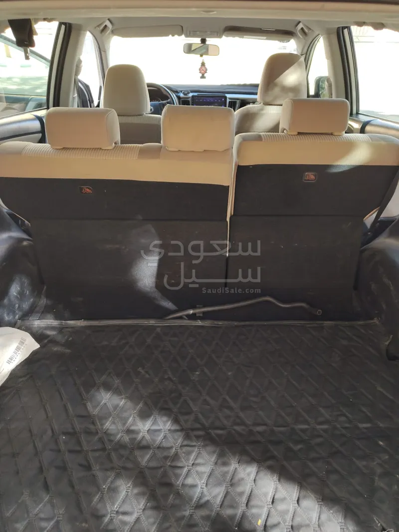 2015 تويوتا راف 4