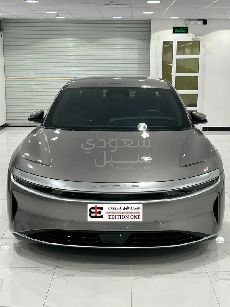 2025 لوسيد اير بيور