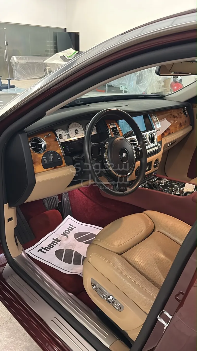 2015 رولز رويس قوست