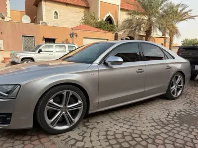 2013 اودي اس 8