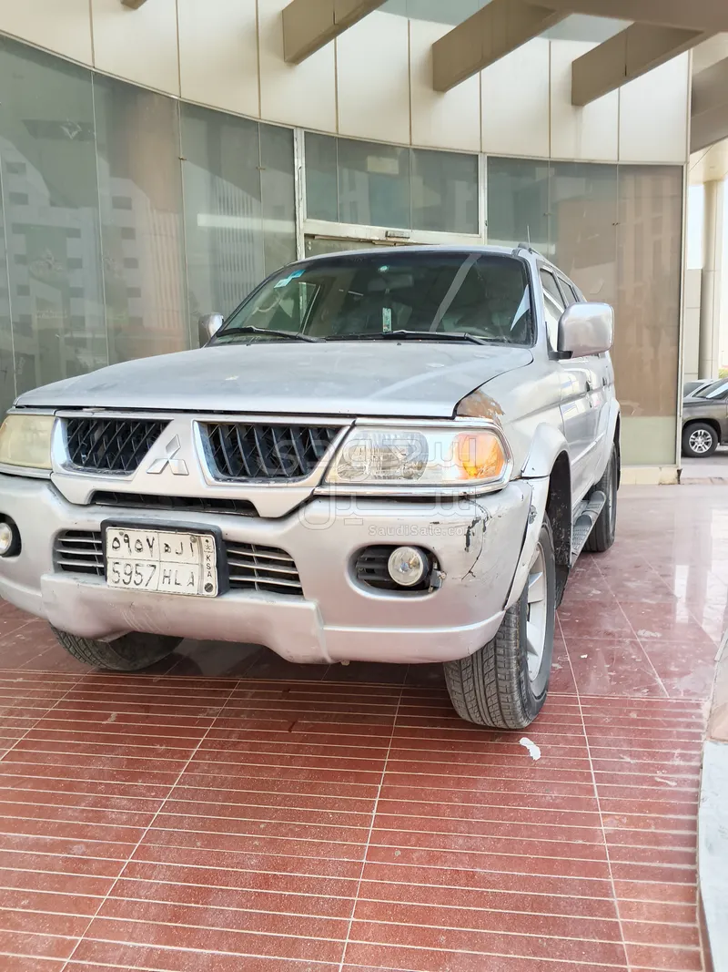 2010 متسوبيشي ناتيفا